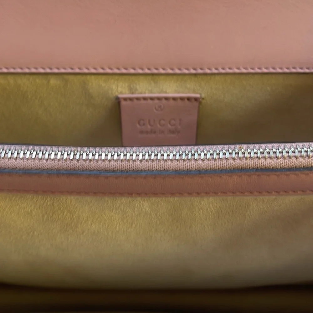 EUC Rare Gucci Python Dionysus Shoulder Bag. Worn only 1 time - Picture 7 of 16